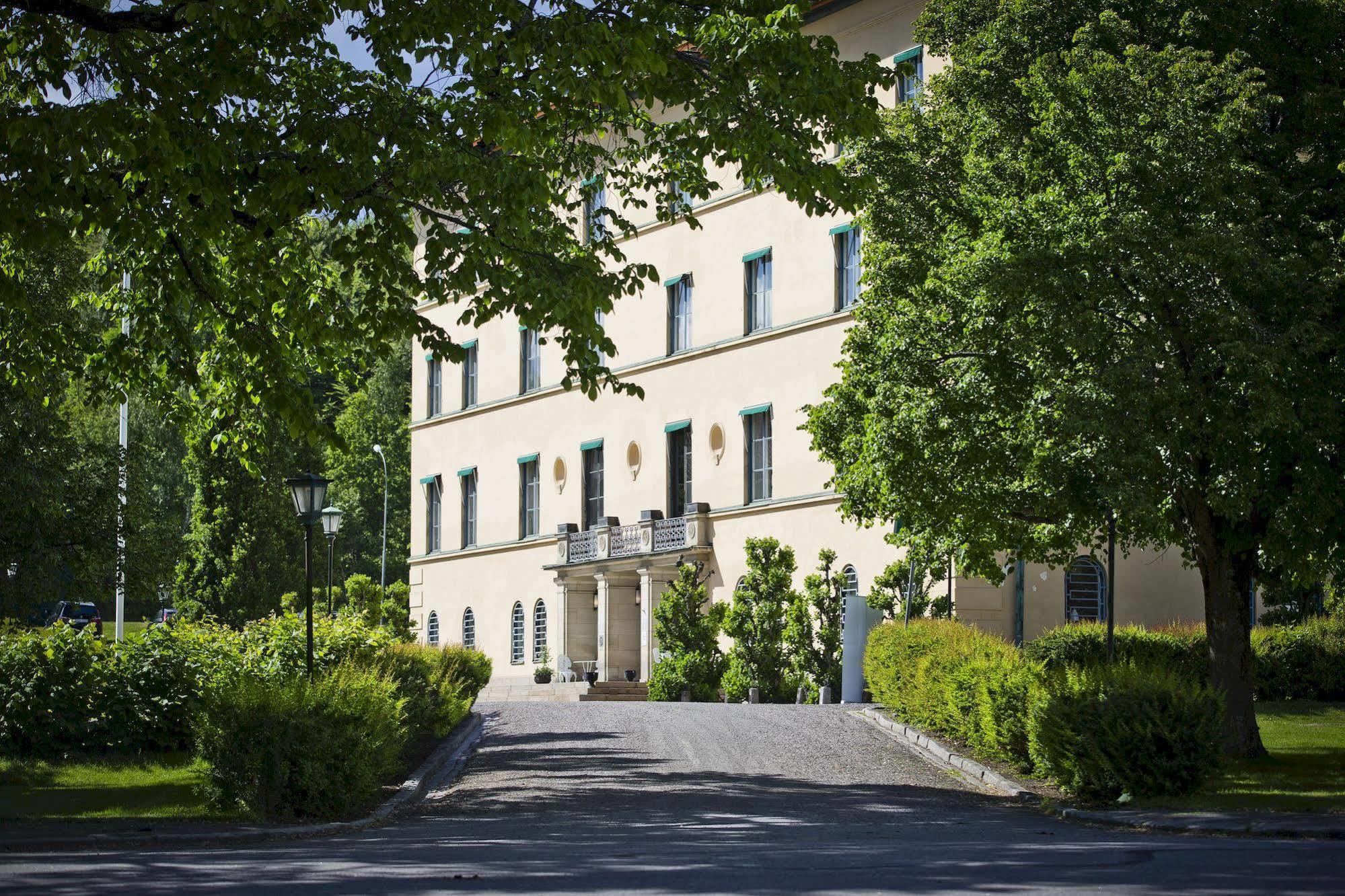 Bofors Hotel 카를스코가 외부 사진
